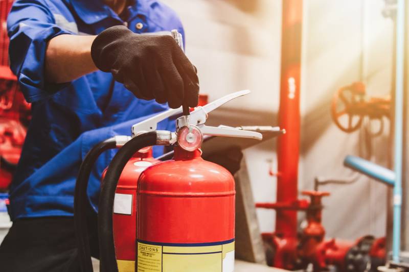 Installation et vérification de matériel incendie pour les locaux professionnels et les ateliers à Geispolsheim près de Strasbourg